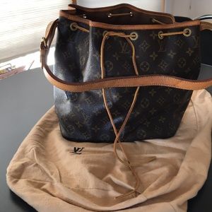 Authentic Louis Vuitton drawstring Hobo